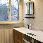 Cozy Away Лекко